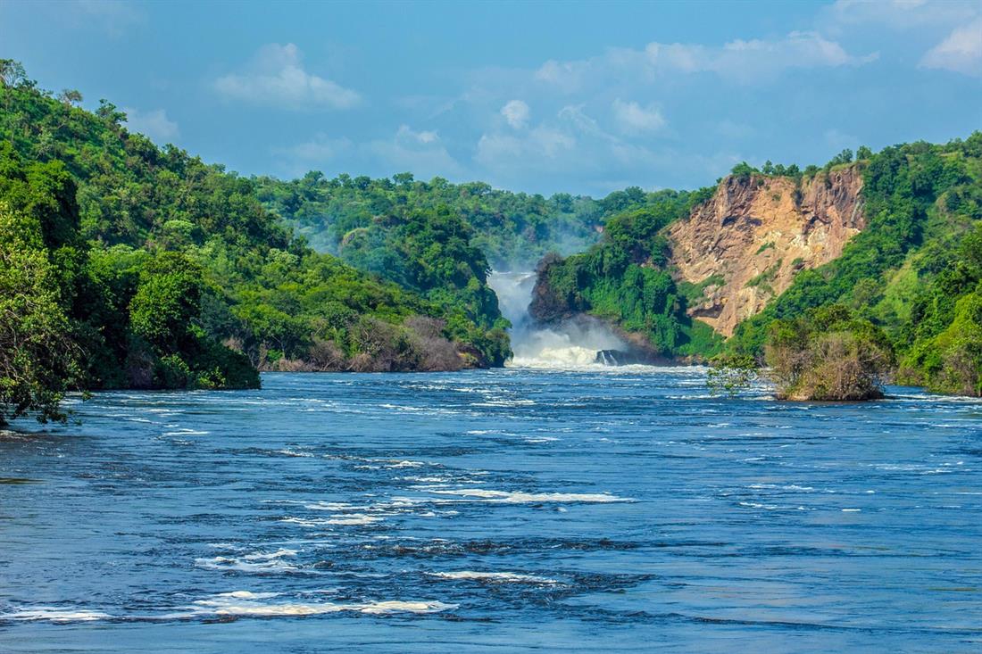 uganda wasserfall regenwald